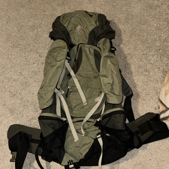 Kelty Comanche 5600 Trekking Multi day steel frame backpack